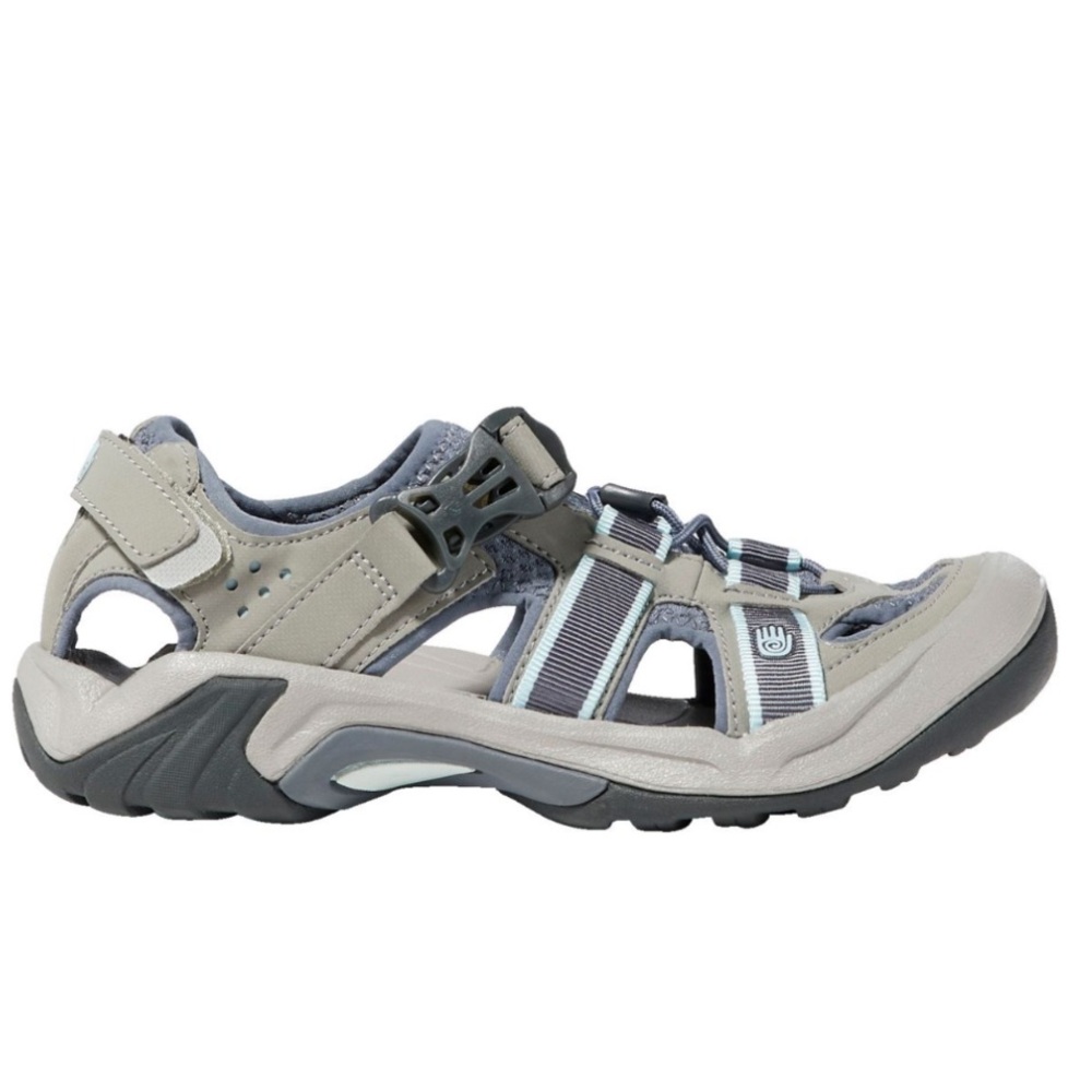 Teva's Omnium hiking shoe size 8